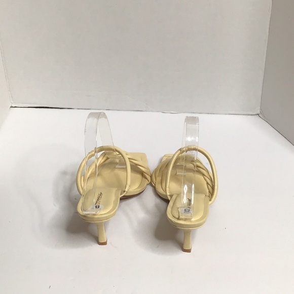 Express Heels with Square-Toe and Strappy Design Size 8 - Picture 3 of 6